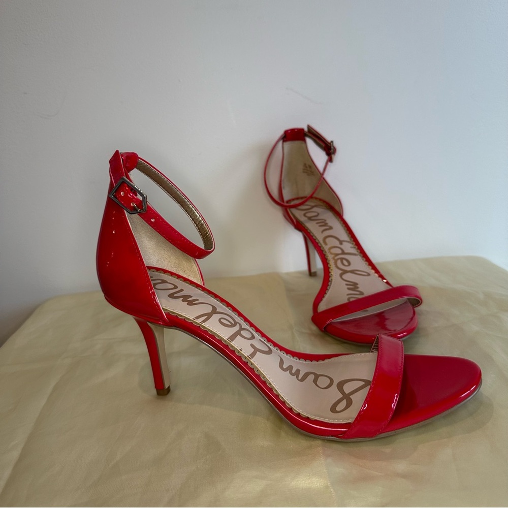 Sam Edelman red patent heels open toe with ankle strap holiday shoe size 7.5